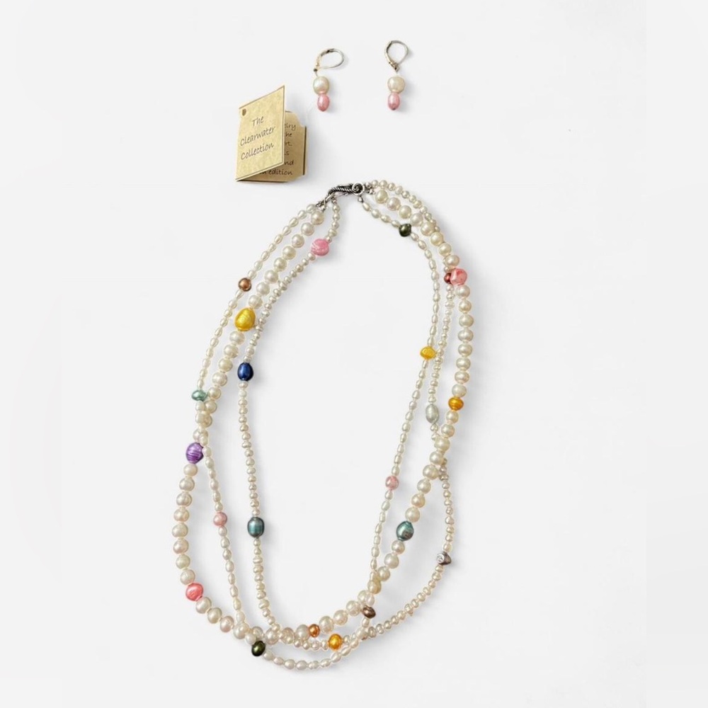 Elegant Freshwater Pearl Necklace and Earring Set